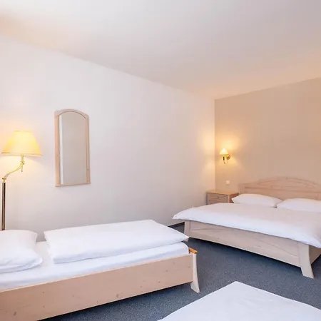 Hotell Horec 3*